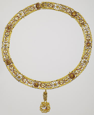 The Grand collar of the Most Holy Annunciation Reverse side, on the fastener clasp: n° 4 – 18th century (period of the kingdom of Sardinia)