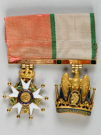 Insignes de la Légion d’honneur et de la Couronne de fer portés par l’Empereur - Or et émaux